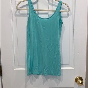 Women’s plain tunic.